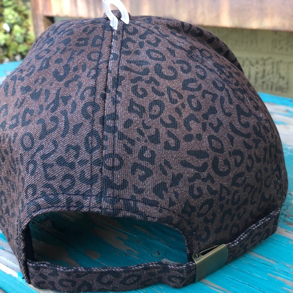 Women’s San Diego Hat Co Animal Print Cap - Picture 10 of 10